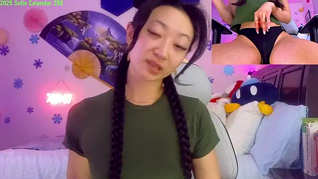 MySweetSofie online show from February 5, 2025, 1:26 am