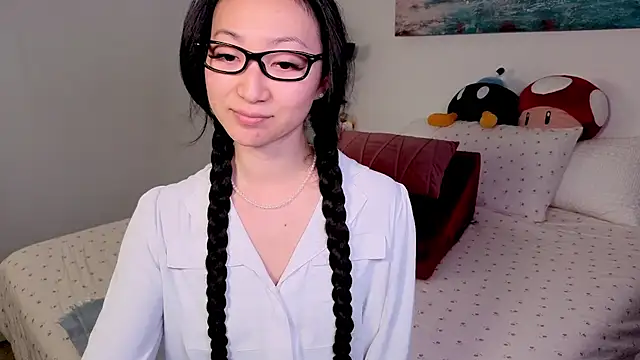 Snapshot of MySweetSofie chatting on October 28, 2025, 7:16 pm MySweetSofie online show from October 28, 2025, 7:16 pm