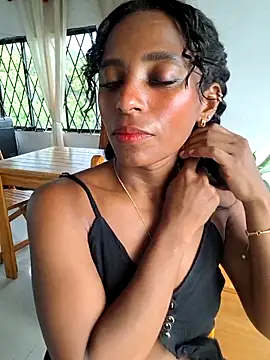 Snapshot of kkitty_brownies chatting on June 20, 2026, 8:55 pm kkitty brownies online show from June 20, 2026, 8:55 pm
