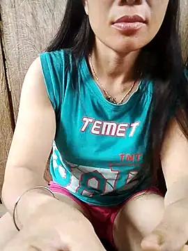 Snapshot of Myy_sexy chatting on July 17, 2026, 6:42 am Myy sexy online show from July 17, 2026, 6:42 am
