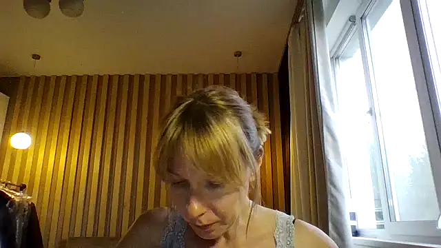 Snapshot of Deloriada chatting on July 29, 2026, 9:07 am Deloriada online show from July 29, 2026, 9:07 am