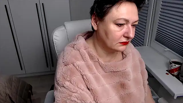 ScarlettReed online show from December 22, 2025, 6:54 am