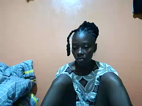 Snapshot of petite_clara2 chatting on July 2, 2026, 1:06 pm petite clara2 online show from July 2, 2026, 1:06 pm