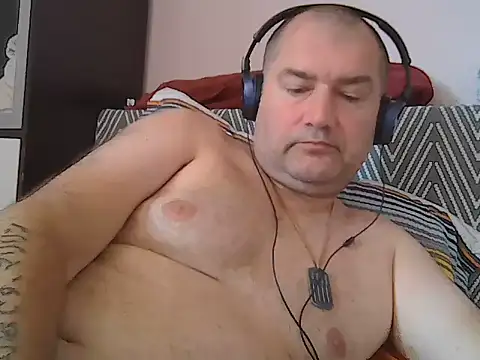 Snapshot of CristianDaniel78 chatting on July 3, 2026, 8:10 am CristianDaniel78 online show from July 3, 2026, 8:10 am