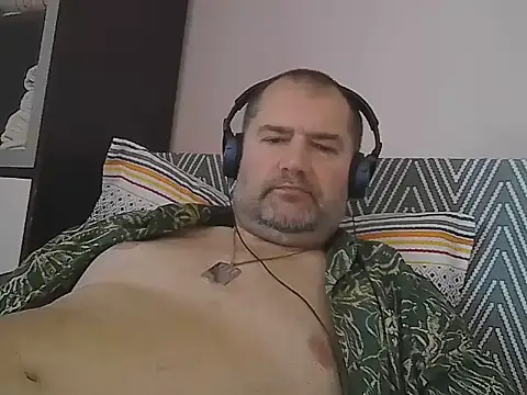 Snapshot of CristianDaniel78 chatting on July 15, 2026, 5:23 am CristianDaniel78 online show from July 15, 2026, 5:23 am