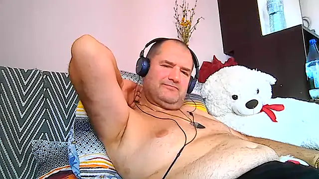 Snapshot of CristianDaniel78 chatting on August 8, 2026, 5:53 am CristianDaniel78 online show from August 8, 2026, 5:53 am
