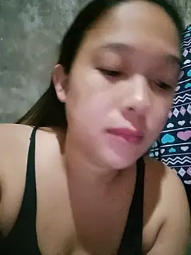 urwomaninlove online show from June 24, 2026, 1:26 am