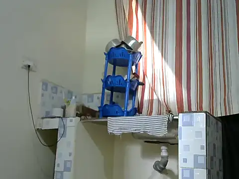 Snapshot of Qcmadonna chatting on July 21, 2026, 7:54 am Qcmadonna online show from July 21, 2026, 7:54 am