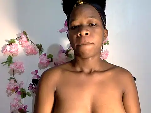 Snapshot of MaliciaRose chatting on July 23, 2026, 4:16 pm MaliciaRose online show from July 23, 2026, 4:16 pm