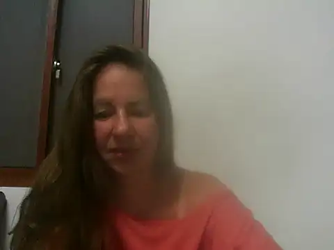Snapshot of Ranelia chatting on July 14, 2026, 6:02 pm Ranelia online show from July 14, 2026, 6:02 pm