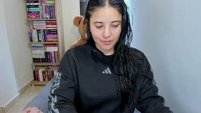 Snapshot of foxwen chatting on July 24, 2026, 3:32 pm foxwen online show from July 24, 2026, 3:32 pm