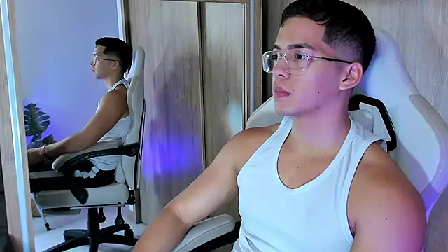 Matias strong1 online show from August 9, 2026, 11:48 am