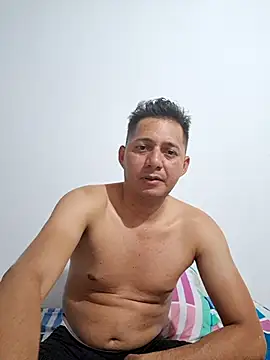 Snapshot of latin_boyxxx1 chatting on August 4, 2026, 4:15 am latin boyxxx1 online show from August 4, 2026, 4:15 am