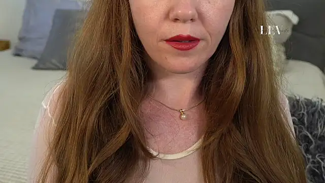 Snapshot of leverageurassets chatting on October 21, 2025, 1:34 pm leverageurassets online show from October 21, 2025, 1:34 pm