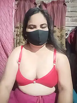 Snapshot of Maya_51 chatting on July 6, 2026, 8:55 pm Maya 51 online show from July 6, 2026, 8:55 pm