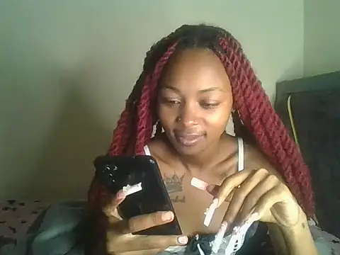 Snapshot of Prettyquueen chatting on August 8, 2026, 7:10 am Prettyquueen online show from August 8, 2026, 7:10 am