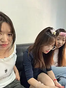 YY-1-1-1 online show from June 26, 2026, 7:35 am