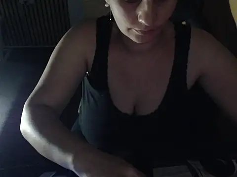 Snapshot of Alessiablue chatting on July 17, 2026, 10:03 pm Alessiablue online show from July 17, 2026, 10:03 pm