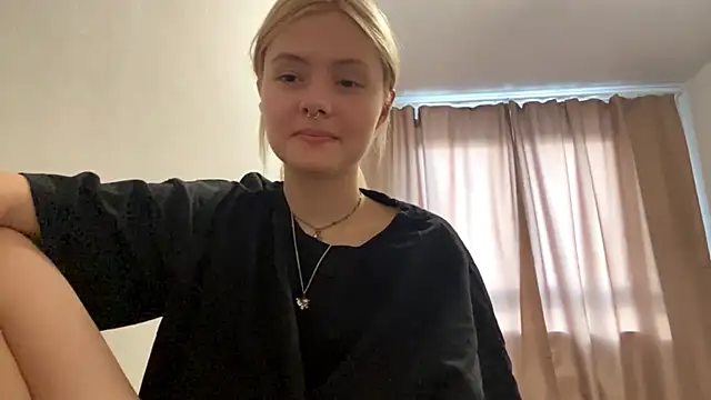 Snapshot of Jeneienal_1 chatting on July 23, 2026, 3:10 pm Jeneienal 1 online show from July 23, 2026, 3:10 pm
