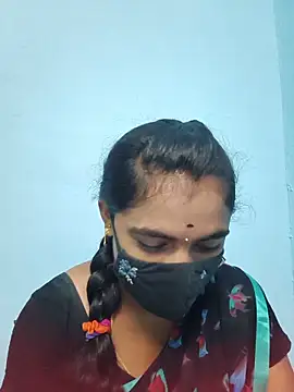 Snapshot of Megavarthinii chatting on June 28, 2026, 3:23 am Megavarthinii online show from June 28, 2026, 3:23 am