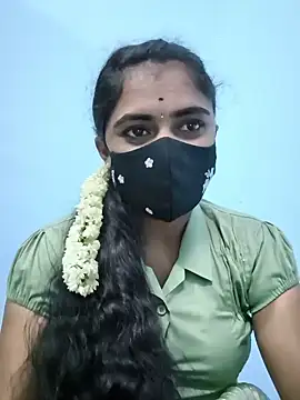 Snapshot of Megavarthinii chatting on July 28, 2026, 8:52 pm Megavarthinii online show from July 28, 2026, 8:52 pm