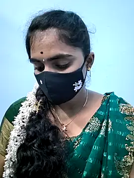 Snapshot of Megavarthinii chatting on August 6, 2026, 4:09 pm Megavarthinii online show from August 6, 2026, 4:09 pm