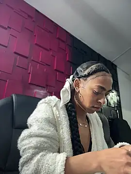 Samantha-LS online show from July 12, 2026, 4:36 am
