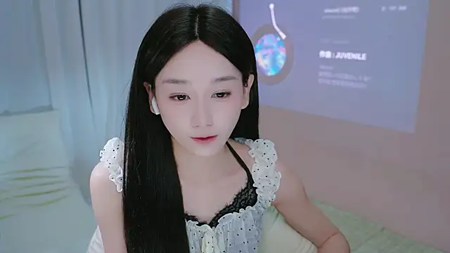 littlefairy- online show from June 29, 2026, 5:46 am