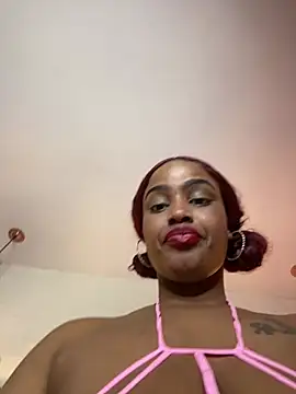 Ayla Noir online show from July 31, 2026, 10:42 pm