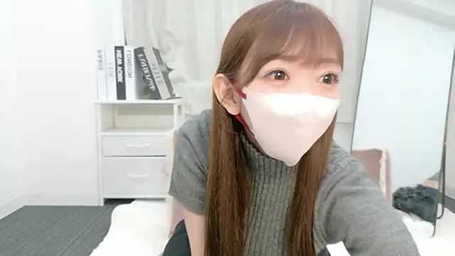 miuchan v online show from July 12, 2026, 9:44 am