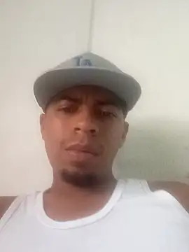 caramelotentacio online show from June 26, 2026, 4:22 pm