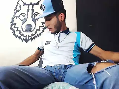 WOLFMONSTERDICK online show from December 12, 2024, 3:32 am