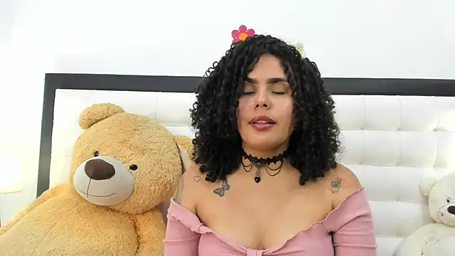 Snapshot of Cheila-Carter chatting on July 2, 2026, 7:42 pm Cheila-Carter online show from July 2, 2026, 7:42 pm