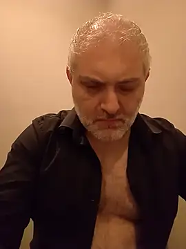 Snapshot of Alessio8000 chatting on June 29, 2026, 11:05 pm Alessio8000 online show from June 29, 2026, 11:05 pm