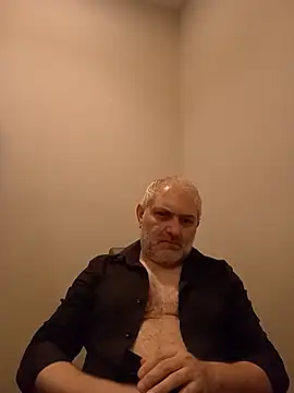 Snapshot of Alessio8000 chatting on July 1, 2026, 10:53 pm Alessio8000 online show from July 1, 2026, 10:53 pm