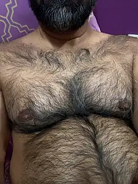 Snapshot of SatBull007 chatting on October 17, 2025, 4:53 pm SatBull007 online show from October 17, 2025, 4:53 pm