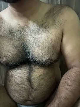 Snapshot of SatBull007 chatting on October 25, 2025, 5:19 pm SatBull007 online show from October 25, 2025, 5:19 pm