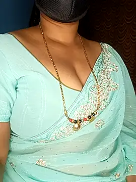 Snapshot of Anusha_cute27 chatting on July 3, 2026, 6:47 pm Anusha cute27 online show from July 3, 2026, 6:47 pm