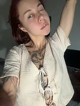 Snapshot of RosieDesire chatting on June 30, 2026, 3:13 pm RosieDesire online show from June 30, 2026, 3:13 pm
