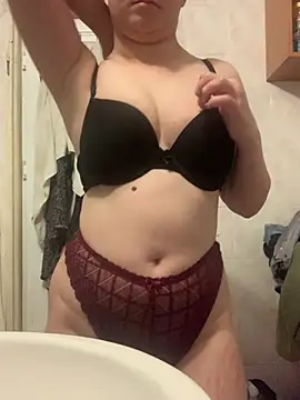 Snapshot of Doggymelisa chatting on July 15, 2026, 3:50 pm Doggymelisa online show from July 15, 2026, 3:50 pm