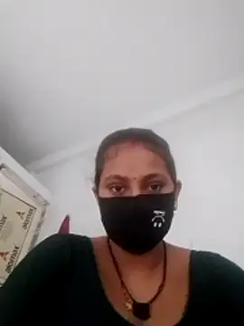 KAVITA786RR online show from July 2, 2026, 9:04 am