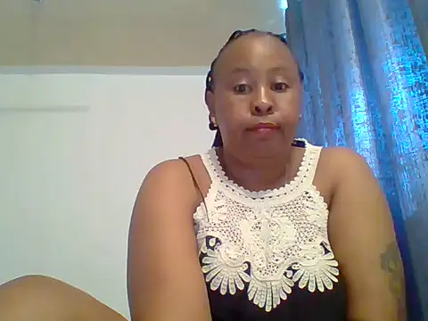 Snapshot of montanasere chatting on July 9, 2026, 11:36 am montanasere online show from July 9, 2026, 11:36 am