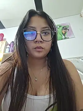 Snapshot of Is_luxury chatting on July 2, 2026, 7:14 am Is luxury online show from July 2, 2026, 7:14 am