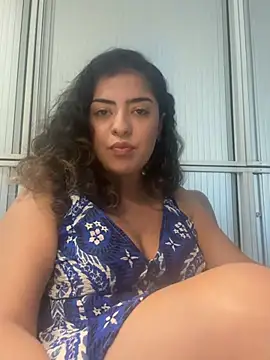 Snapshot of Aylin_Sugar chatting on July 3, 2026, 1:39 pm Aylin Sugar online show from July 3, 2026, 1:39 pm