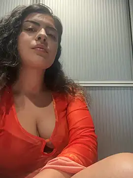 Snapshot of Aylin_Sugar chatting on July 8, 2026, 2:10 pm Aylin Sugar online show from July 8, 2026, 2:10 pm