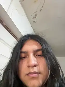 Snapshot of petitelatino chatting on July 2, 2026, 10:49 pm petitelatino online show from July 2, 2026, 10:49 pm