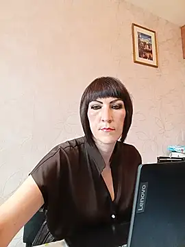 Snapshot of VelvetMansionHQ chatting on July 3, 2026, 12:33 pm VelvetMansionHQ online show from July 3, 2026, 12:33 pm