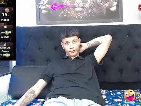 Snapshot of Smitt-21cm chatting on July 3, 2026, 4:19 am Smitt-21cm online show from July 3, 2026, 4:19 am