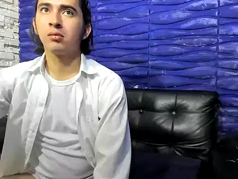 Snapshot of jhon_dario chatting on July 4, 2026, 5:19 pm jhon dario online show from July 4, 2026, 5:19 pm