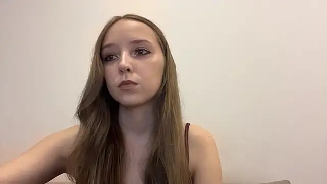 Snapshot of lunarleya chatting on July 30, 2026, 4:39 pm lunarleya online show from July 30, 2026, 4:39 pm